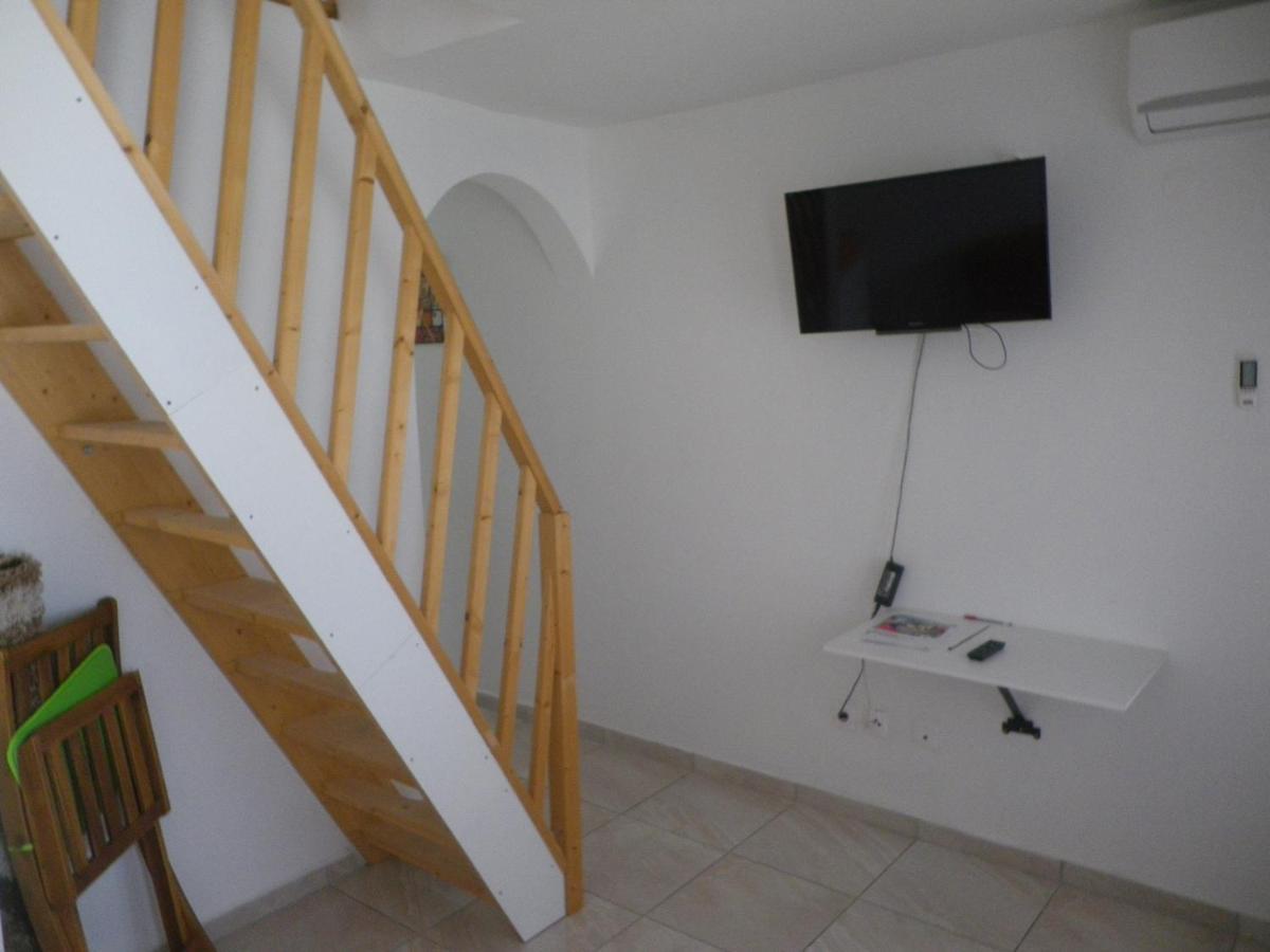 Immeuble Nebot Daire Grand-Bourg  Dış mekan fotoğraf